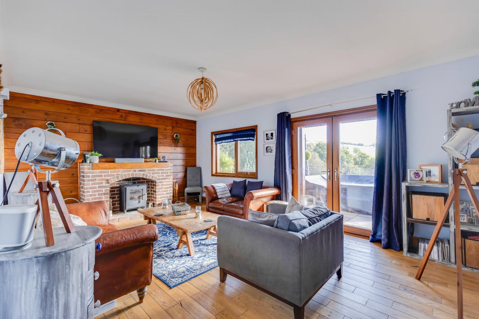 11 Oakmead Road, Llanharan, Pontyclun, Rhondda Cynon Taff, CF72 9FB